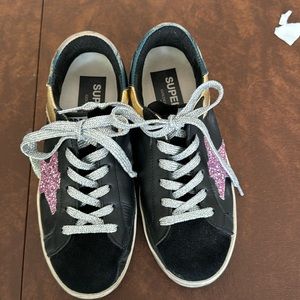 Golden Goose Sneakers size 35